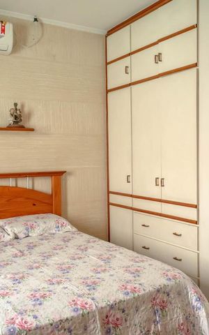 Casa para alugar com 260m², 4 quartos e 6 vagas Casa para alugar com 260m², 4 quartos e 6 vagasQuarto 2 - Suíte