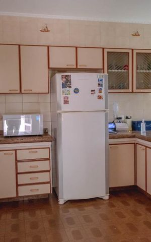 Casa para alugar com 260m², 4 quartos e 6 vagas Casa para alugar com 260m², 4 quartos e 6 vagasCozinha