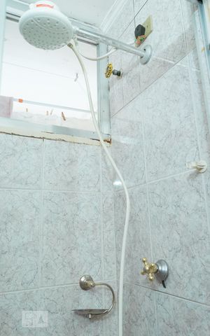 Apartamento à venda com 55m², 2 quartos e 1 vaga Apartamento à venda com 55m², 2 quartos e 1 vagaBanheiro