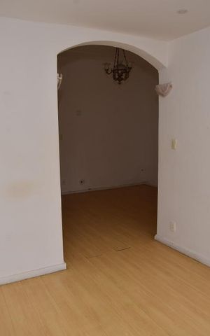 Apartamento à venda com 90m², 3 quartos e sem vagaSala