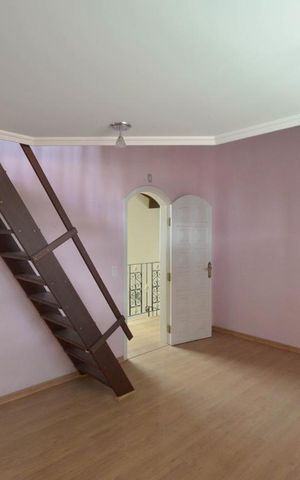 Casa para alugar com 556m², 6 quartos e 4 vagas Casa para alugar com 556m², 6 quartos e 4 vagasQuarto 3