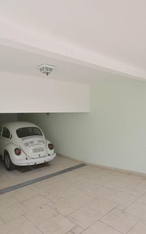 Casa para alugar com 556m², 6 quartos e 4 vagas Casa para alugar com 556m², 6 quartos e 4 vagasGaragem