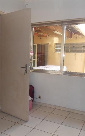 Casa à venda com 230m², 5 quartos e 3 vagas Casa à venda com 230m², 5 quartos e 3 vagasÁrea de Serviço