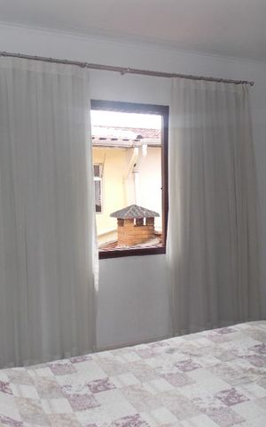 Casa à venda com 230m², 5 quartos e 3 vagas Casa à venda com 230m², 5 quartos e 3 vagasQuarto 4