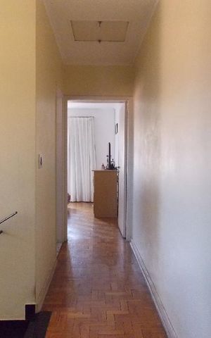 Casa à venda com 230m², 5 quartos e 3 vagas
