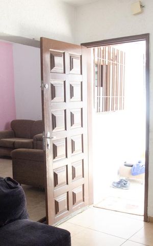 Casa à venda com 278m², 2 quartos e 1 vagaSala