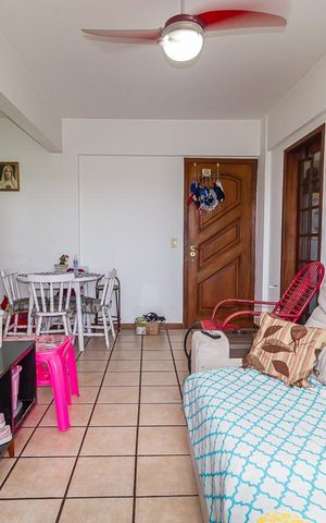 Apartamento à venda com 55m², 2 quartos e 1 vaga Apartamento à venda com 55m², 2 quartos e 1 vagaSala