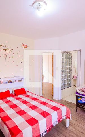 Casa para alugar com 340m², 3 quartos e 6 vagas Casa para alugar com 340m², 3 quartos e 6 vagasQuarto 1