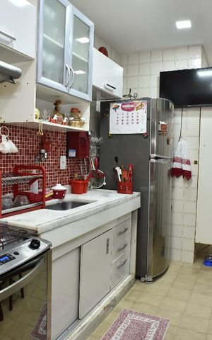 Apartamento à venda com 85m², 2 quartos e 2 vagasCozinha