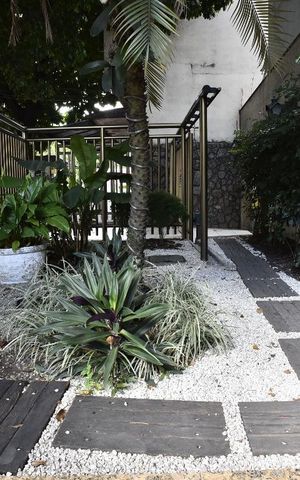Apartamento à venda com 85m², 2 quartos e 2 vagasFachada