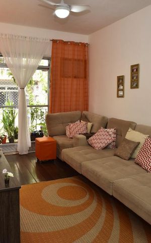 Apartamento à venda com 85m², 2 quartos e 2 vagasSala