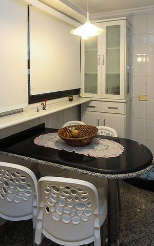 Apartamento à venda com 163m², 4 quartos e 3 vagas Apartamento à venda com 163m², 4 quartos e 3 vagasCozinha