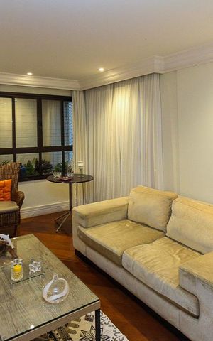 Apartamento à venda com 163m², 4 quartos e 3 vagas Apartamento à venda com 163m², 4 quartos e 3 vagasSala