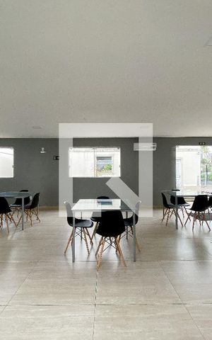 Apartamento à venda com 40m², 2 quartos e 1 vaga Apartamento à venda com 40m², 2 quartos e 1 vagaÁrea comum - Salão de festas