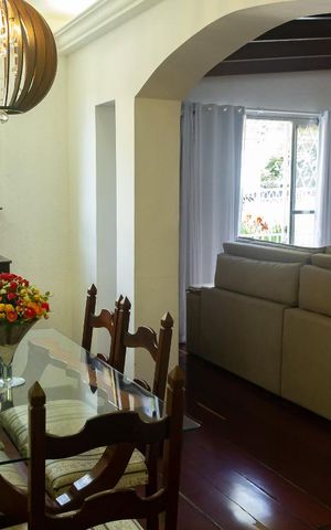 Casa à venda com 441m², 5 quartos e 4 vagas Casa à venda com 441m², 5 quartos e 4 vagassala de jantar