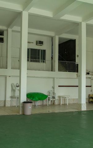 Casa à venda com 441m², 5 quartos e 4 vagas Casa à venda com 441m², 5 quartos e 4 vagasÁrea comum