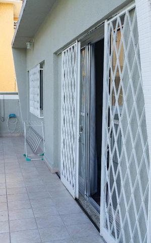 Casa à venda com 441m², 5 quartos e 4 vagas Casa à venda com 441m², 5 quartos e 4 vagasvaranda