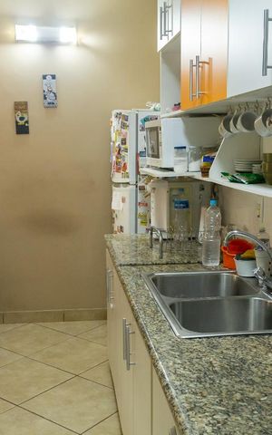 Casa à venda com 441m², 5 quartos e 4 vagas Casa à venda com 441m², 5 quartos e 4 vagaspia da cozinha