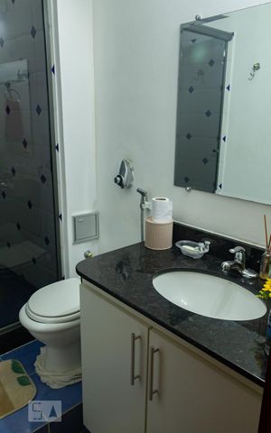 Casa à venda com 441m², 5 quartos e 4 vagas Casa à venda com 441m², 5 quartos e 4 vagasbanheiro social
