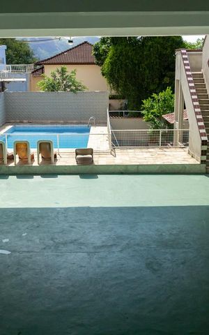 Casa à venda com 441m², 5 quartos e 4 vagas