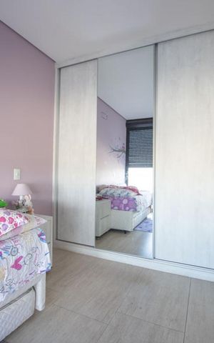 Casa à venda com 520m², 5 quartos e 6 vagas Casa à venda com 520m², 5 quartos e 6 vagassuite 3`