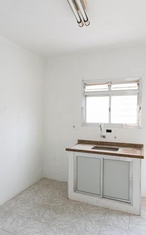 Apartamento à venda com 70m², 2 quartos e sem vagaCozinha