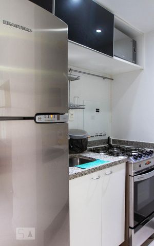 Apartamento à venda com 71m², 2 quartos e 1 vaga Apartamento à venda com 71m², 2 quartos e 1 vagaCozinha