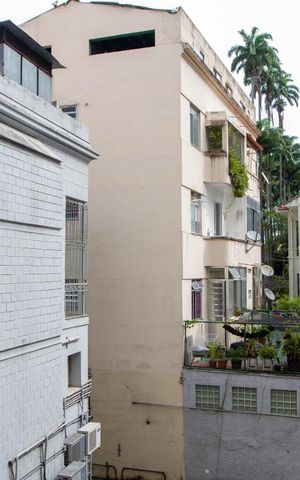 Apartamento à venda com 71m², 2 quartos e 1 vaga Apartamento à venda com 71m², 2 quartos e 1 vagaSacada vista