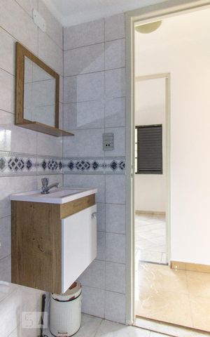 Apartamento à venda com 49m², 2 quartos e 1 vaga Apartamento à venda com 49m², 2 quartos e 1 vagaBanheiro