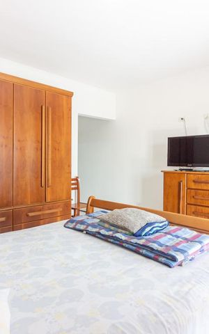 Casa à venda com 250m², 3 quartos e 2 vagasSuíte