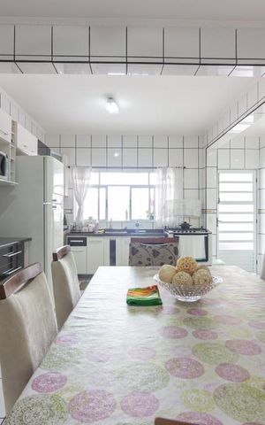 Casa à venda com 250m², 3 quartos e 2 vagasCozinha