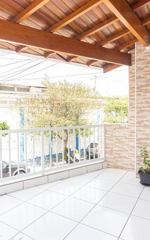 Casa à venda com 250m², 3 quartos e 2 vagasVaranda