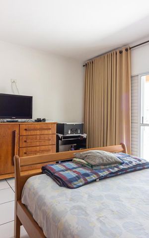 Casa à venda com 250m², 3 quartos e 2 vagasSuíte