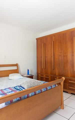 Casa à venda com 250m², 3 quartos e 2 vagasSuíte
