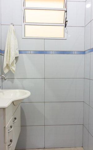 Casa à venda com 250m², 3 quartos e 2 vagasLavabo