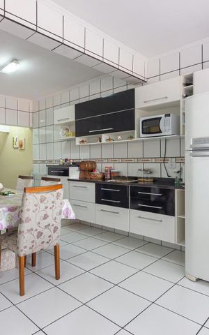 Casa à venda com 250m², 3 quartos e 2 vagasCozinha