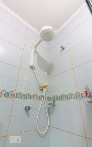 Casa à venda com 250m², 3 quartos e 2 vagasBanheiro