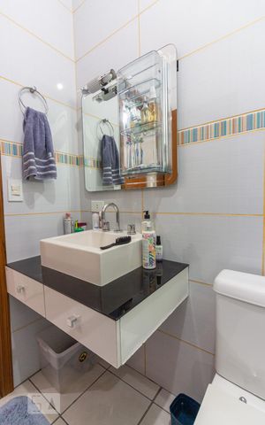 Casa à venda com 250m², 3 quartos e 2 vagasbanheiro Suíte