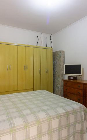 Casa à venda com 250m², 3 quartos e 2 vagasSuíte 2