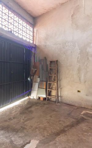 Casa à venda com 250m², 3 quartos e 2 vagasGaragem