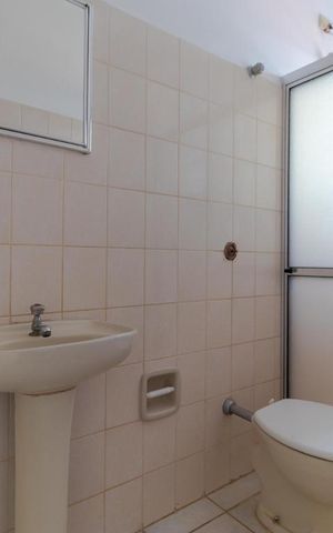 Casa à venda com 302m², 10 quartos e 6 vagas Casa à venda com 302m², 10 quartos e 6 vagasBanheiro da Suíte 06