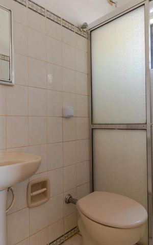 Casa à venda com 302m², 10 quartos e 6 vagas Casa à venda com 302m², 10 quartos e 6 vagasBanheiro da Suíte 03