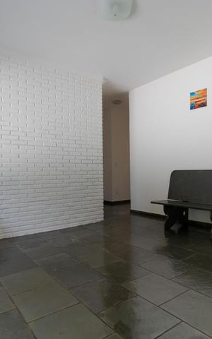 Casa à venda com 302m², 10 quartos e 6 vagas Casa à venda com 302m², 10 quartos e 6 vagasSala