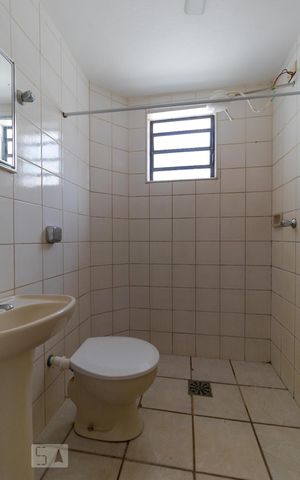 Casa à venda com 302m², 10 quartos e 6 vagas Casa à venda com 302m², 10 quartos e 6 vagasBanheiro da Suíte 10