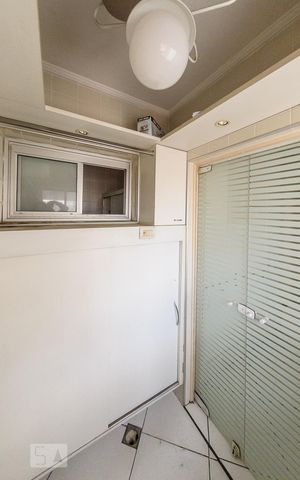 Apartamento à venda com 35m², 1 quarto e 1 vaga Apartamento à venda com 35m², 1 quarto e 1 vagaÁrea de Serviço