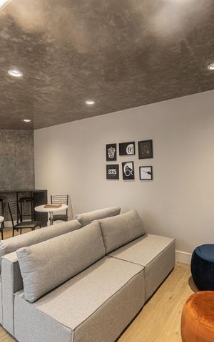 Apartamento à venda com 47m², 2 quartos e sem vaga Apartamento à venda com 47m², 2 quartos e sem vagaÁrea comum - Salão de festas