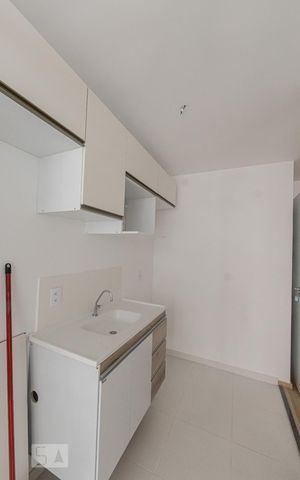 Apartamento à venda com 47m², 2 quartos e sem vaga Apartamento à venda com 47m², 2 quartos e sem vagaCozinha