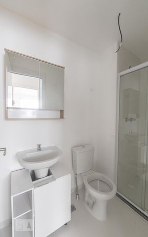 Apartamento à venda com 47m², 2 quartos e sem vaga Apartamento à venda com 47m², 2 quartos e sem vagaBanheiro Social
