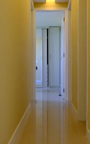 Apartamento à venda com 160m², 3 quartos e 2 vagasCorredor