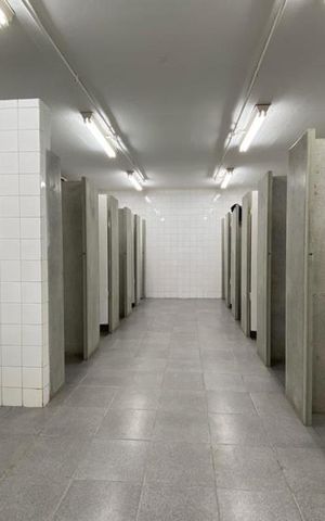 Apartamento à venda com 63m², 3 quartos e 2 vagas Apartamento à venda com 63m², 3 quartos e 2 vagasÁrea comum - Vestiarios